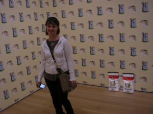 Les and I visited the Art Institute museum when she was in town.  Here she is with kitty litter and wallpaper!